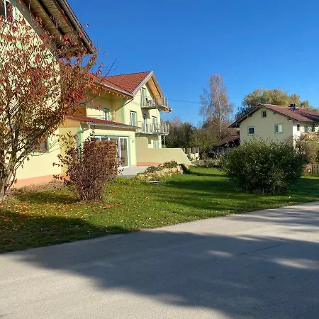 Am Weberhof Nur 20 Autominuten Von Muenchen Penzion Ebersberg