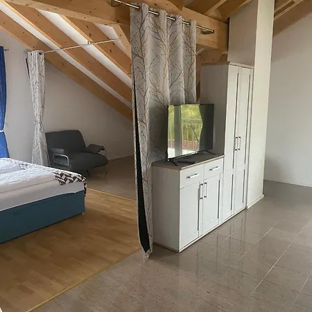 Am Weberhof Nur 20 Autominuten Von Muenchen 招待所 *